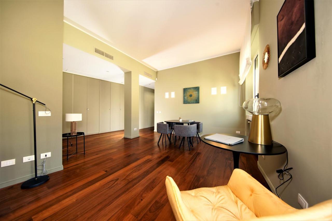 Suite Santa Tecla Milan Exterior photo