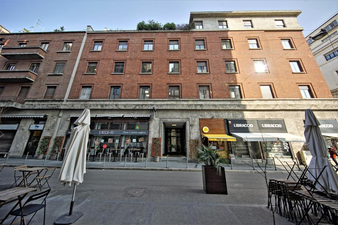 Suite Santa Tecla Milan Exterior photo