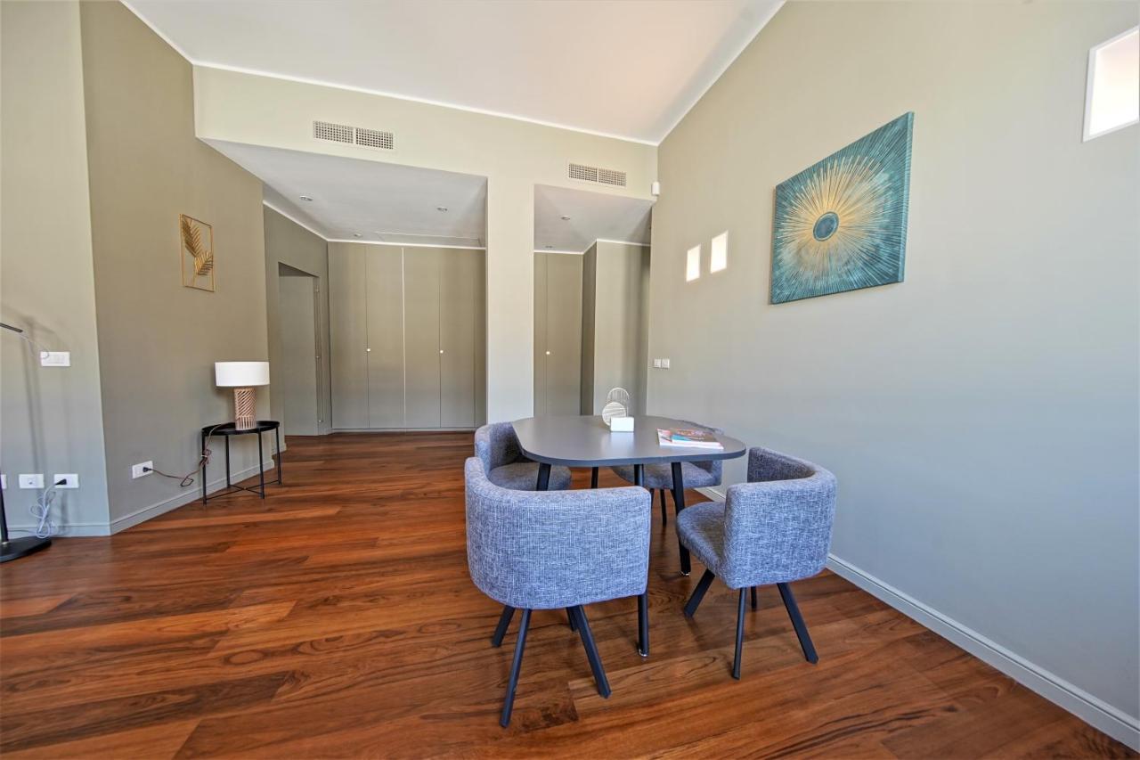 Suite Santa Tecla Milan Exterior photo
