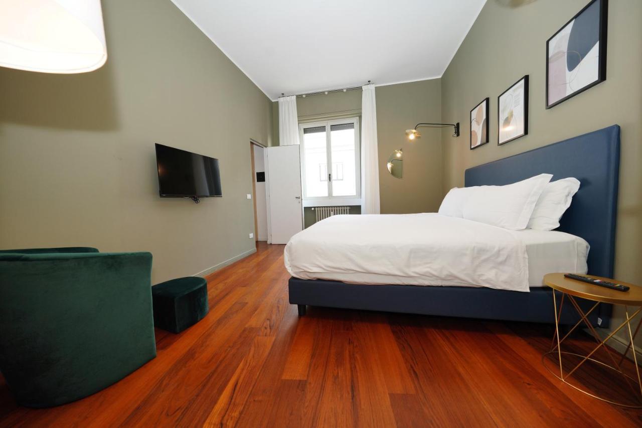 Suite Santa Tecla Milan Exterior photo