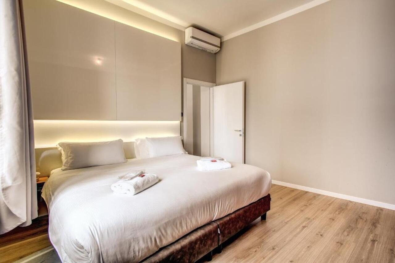 Suite Santa Tecla Milan Exterior photo