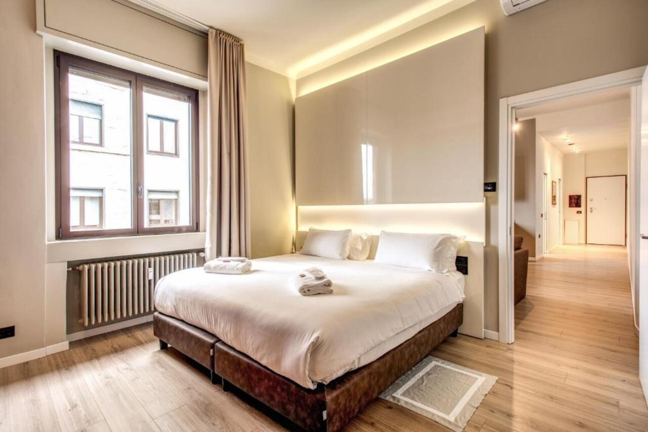 Suite Santa Tecla Milan Exterior photo