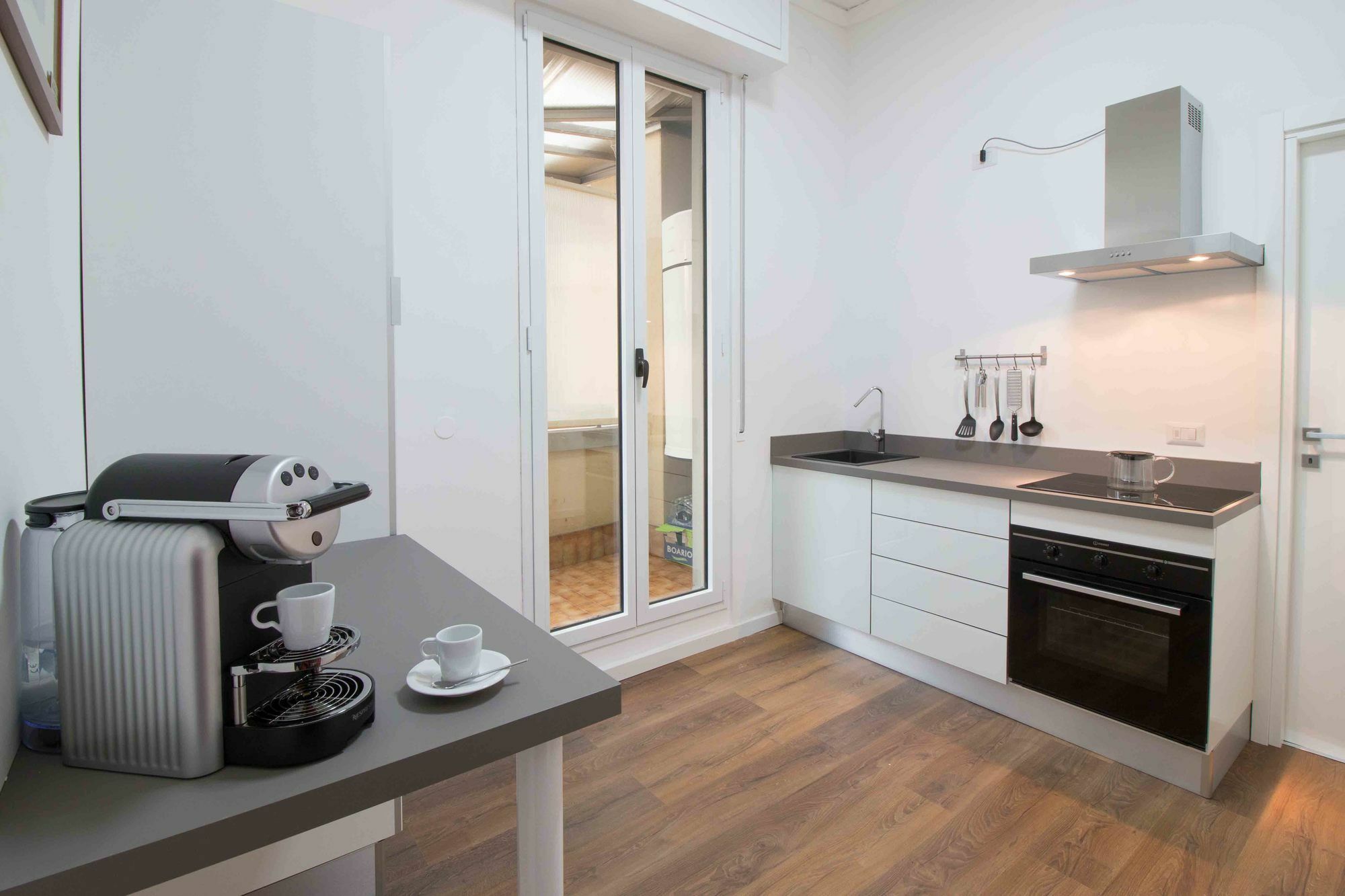 Suite Santa Tecla Milan Exterior photo