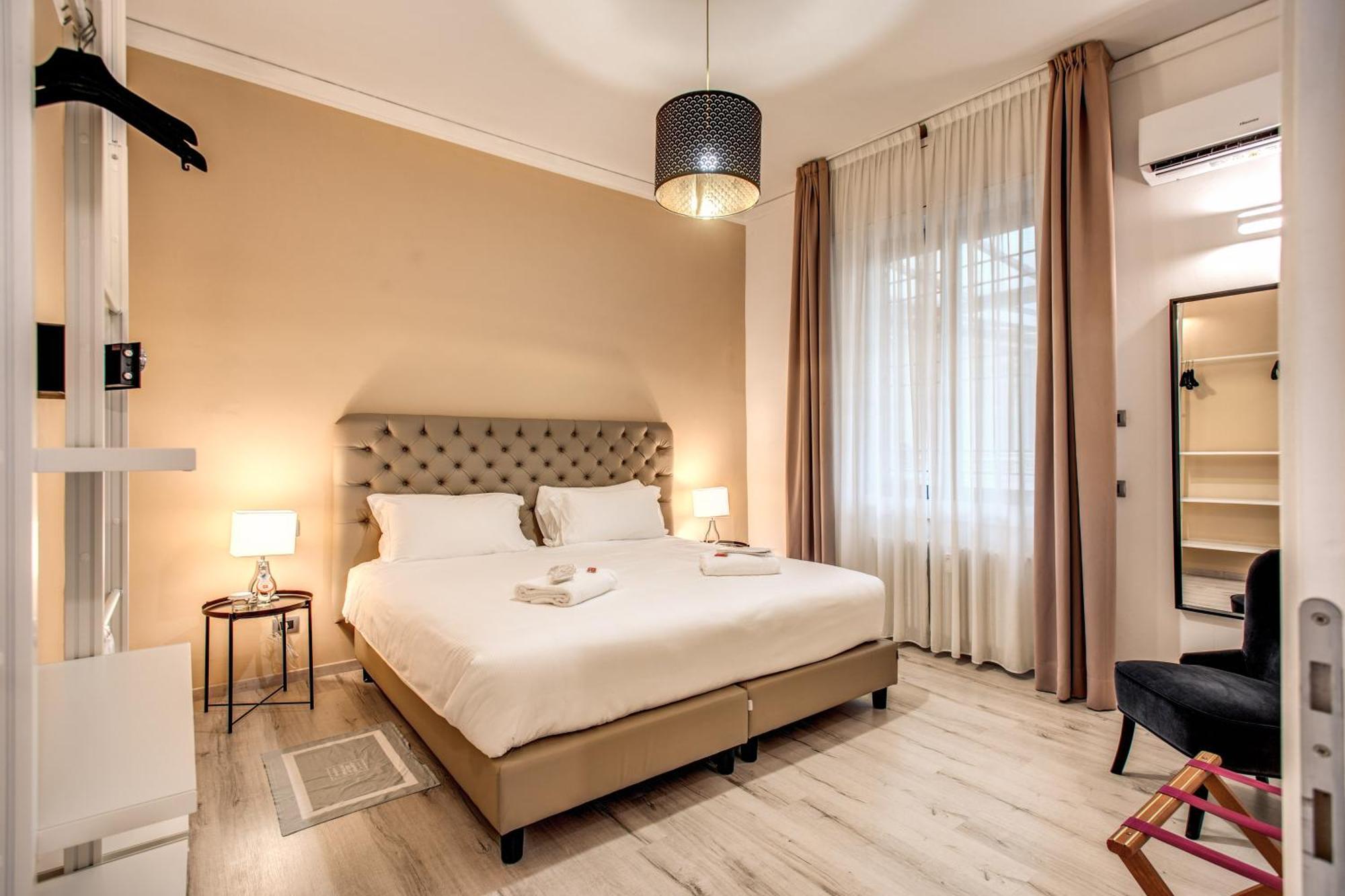Suite Santa Tecla Milan Exterior photo