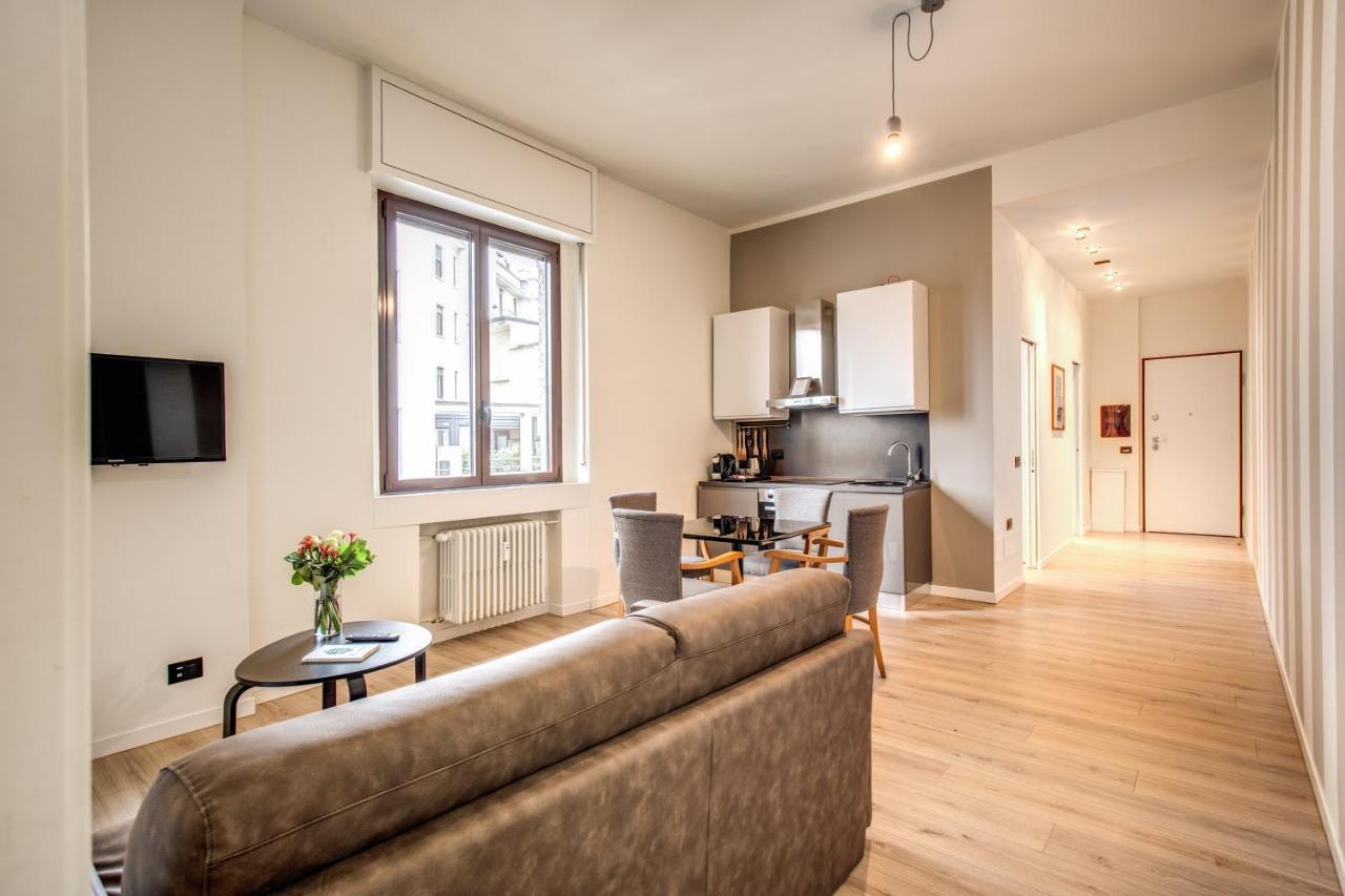Suite Santa Tecla Milan Exterior photo